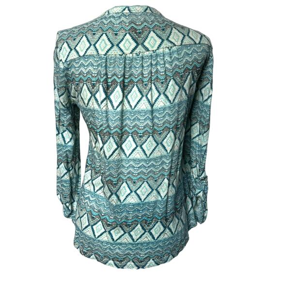 ANTHROPOLOGIE AKEMI & KIN Large Blue Diamond Print Boho Roll Tab Embellished Top - Picture 3 of 10